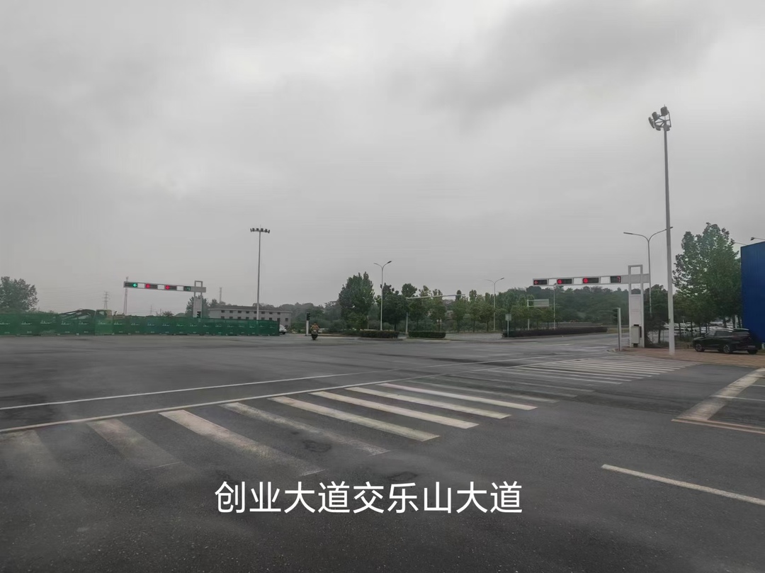 红绿灯“上岗”！株洲高新区优化园区交通道路安全(图2)